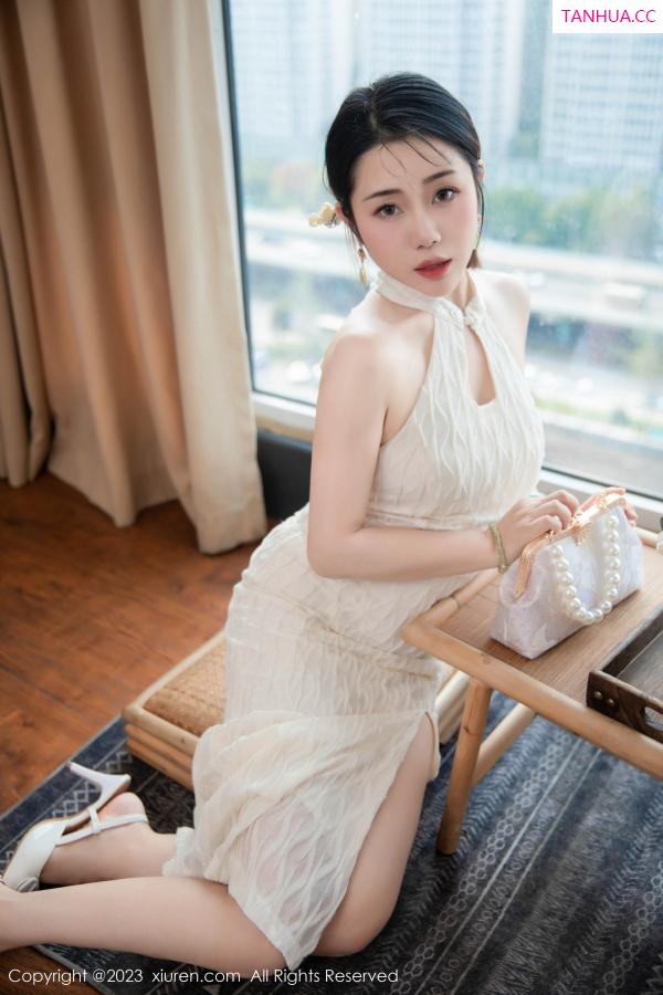   [XiuRen]高清写真图 2023.09.25 No.7435 严利娅Yuliya 旗袍美臀第56张图片